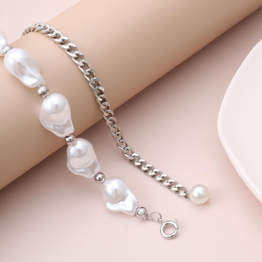 Pearl Pendant Choker Necklace