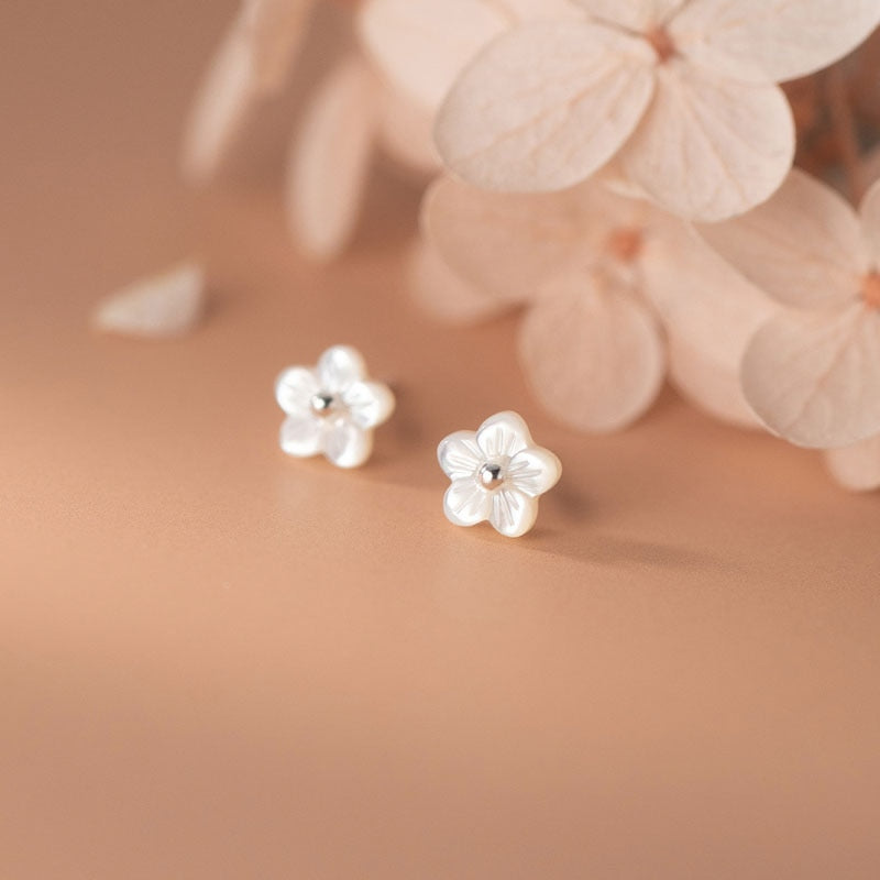 Sterling Silver Geometric Shell Flower Stud Earrings