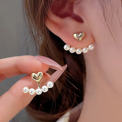 Claw Stud Earrings