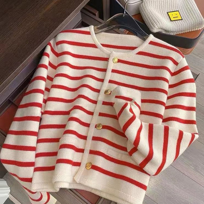 Korean Fashion Sweater Cardigan White Black Striped Knitted Sweater Women 2023 Winter Short Cardigan Long Sleeve Cardigan Female